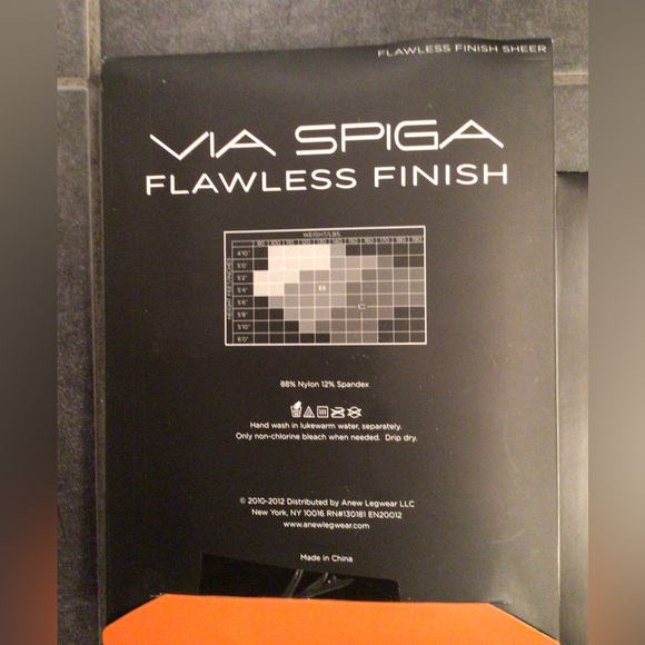 NEW Set 5 Stockings:3 Bronze VIA SPIGA, 1 DONNA KARAN, 1 Black SECRET Diamond- B - Picture 4 of 9